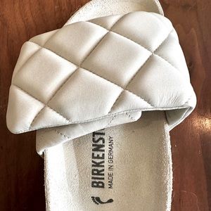 Birkenstock 1774 Sylt Padded in Vanilla size 41 EU narrow fit, Worn once